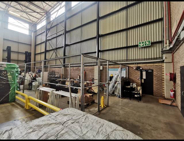 6,157M² WAREHOUSE TO LET IN HUGHES